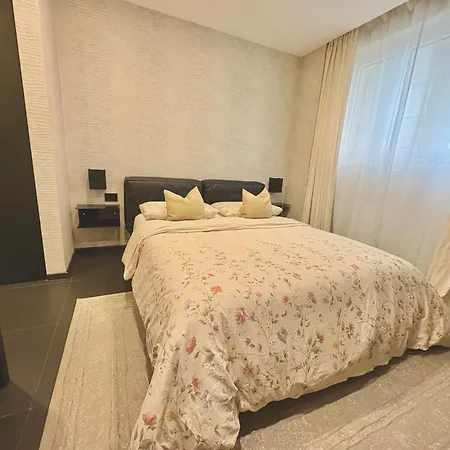 Ursich Casa Apartment *